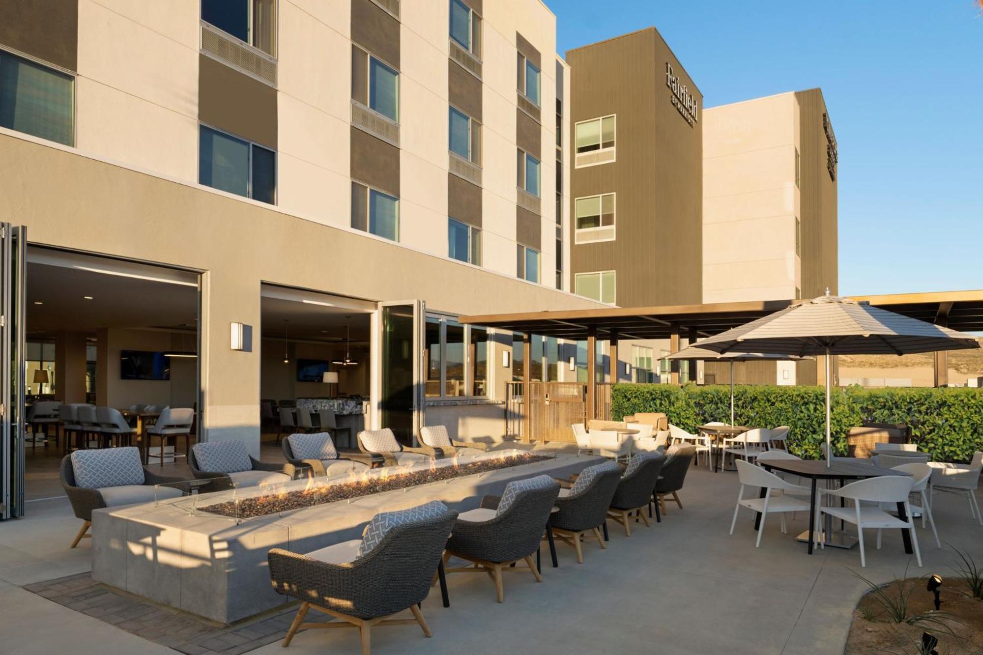 Hotel Fairfield By Marriott & Barstow